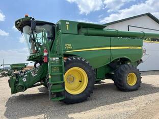 2019 John Deere S790