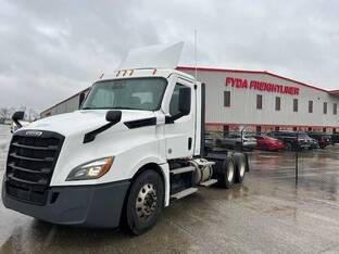2021 Freightliner CASCADIA 126