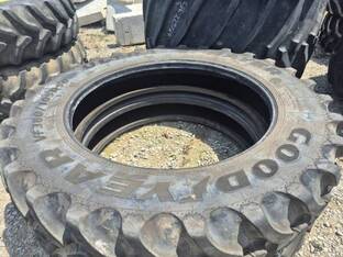 Goodyear VF380/105R50