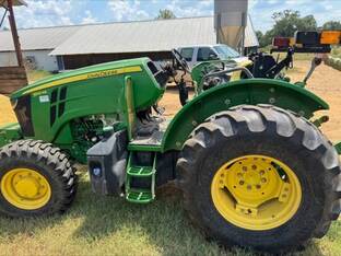 2019 John Deere 5100M