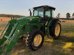 2015 John Deere 6140D