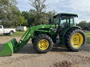 2021 John Deere 6105E Cab