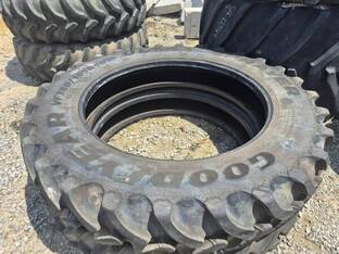 Goodyear VF380/105R50