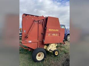 2000 New Holland 648