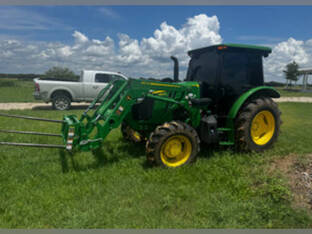 2022 John Deere 5100E