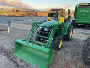2023 John Deere 3032E