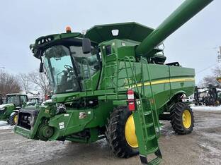 2013 John Deere S660