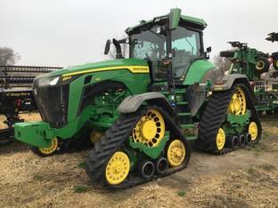 2023 John Deere 8RX 410