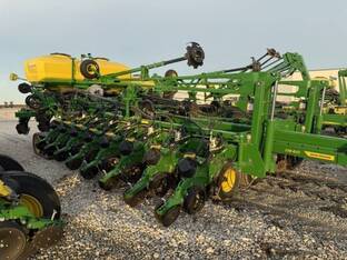 2025 John Deere DB60