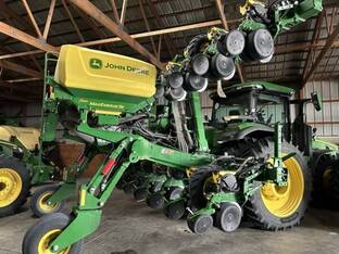 2023 John Deere 1725 CCS