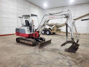 2014 Takeuchi TB235