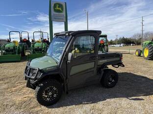 2023 John Deere GATOR XUV 835R