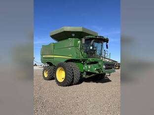 2022 John Deere S770