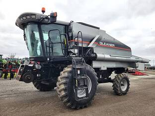 2005 Gleaner R55
