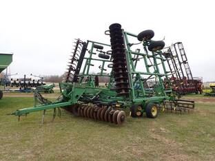 John Deere 726