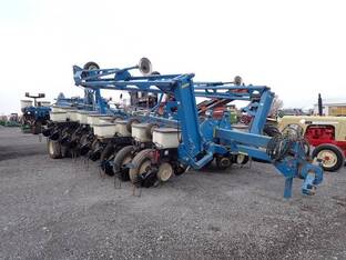 Kinze 3800