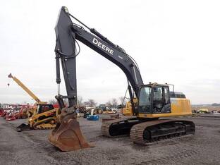 2016 John Deere 300G LC