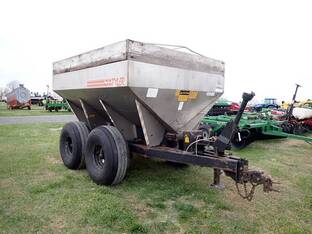 Tyler 6 TON STAINLESS STEEL FERTILIZER SPREADE