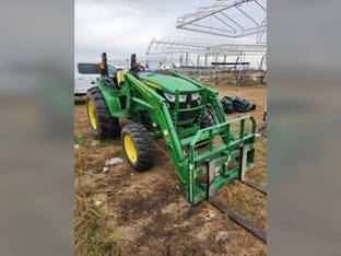 2019 John Deere 4066M