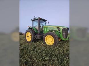 John Deere 8130