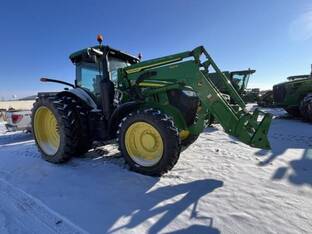 2014 John Deere 7210R