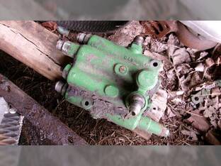 1983 John Deere 7720