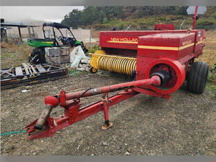 1992 New Holland 580