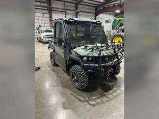 2023 John Deere XUV835R