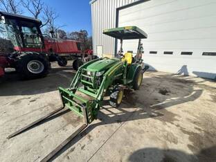 2014 John Deere 3046R