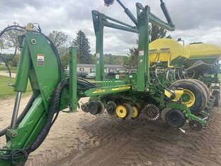 2007 John Deere 1770NT CCS
