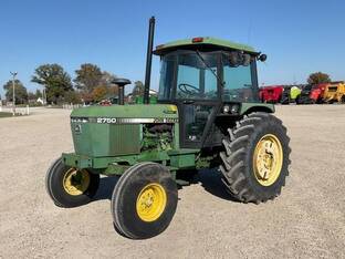 John Deere 2750