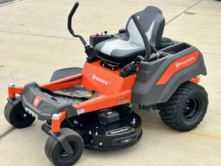 2025 Husqvarna Z242F