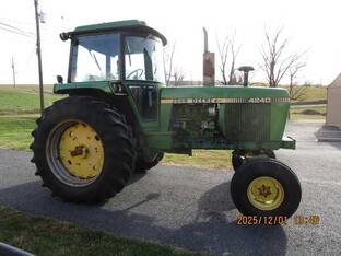 1979 John Deere 4240