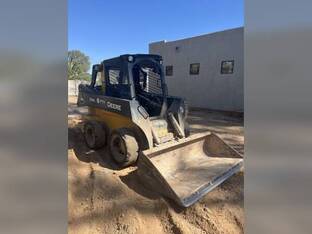 2023 John Deere 324G