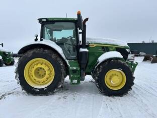 2022 John Deere 6R 165