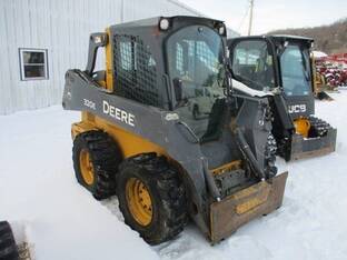 2014 John Deere 320E