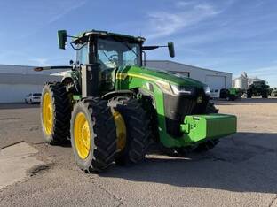 2023 John Deere 8R 370