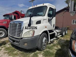 2013 Freightliner CASCADIA 113