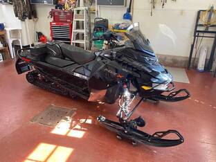 2024 Ski-Doo MXZ X 850 ETEC