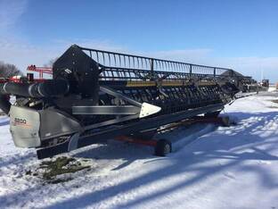 2012 Gleaner 8200-30