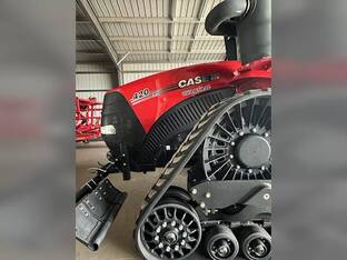 2022 Case IH AFS Connect Steiger Row trac 420 tractor