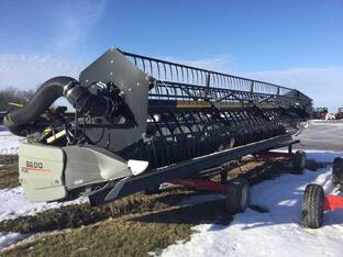 2014 Gleaner 8200-30