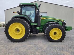 2022 John Deere 8R 340