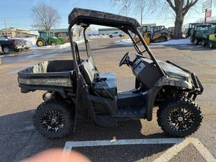 2023 John Deere XUV 590M