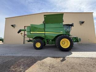 2024 John Deere S780