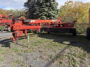 2011 New Holland H7450