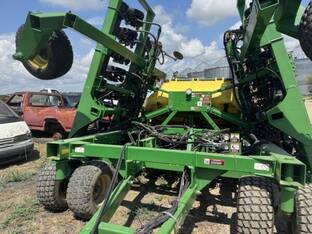 2013 John Deere 1990