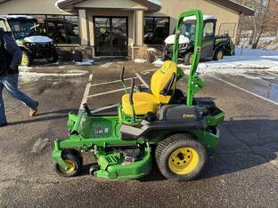2023 John Deere Z735M