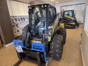 2025 New Holland L328