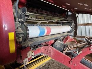 2021 New Holland ROLL-BELT 560